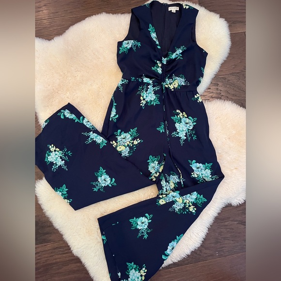 Floral V- Neck Jumper - Picture 4 of 4